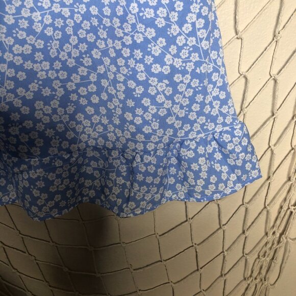 SHEIN Allover Blue & White Floral Print Ruched Bust Ruffle Hem Cami Dress S - Picture 5 of 13